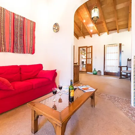 Agroturisme S' Horta Farm stay *